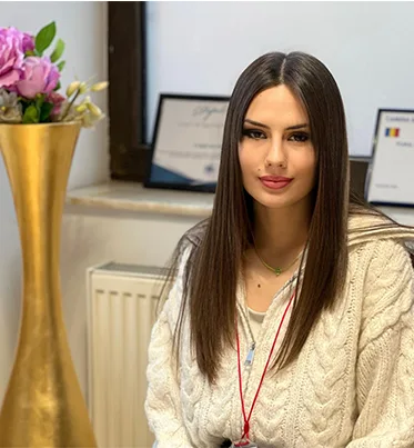 cristina-asistent-social