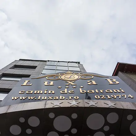luxab-camin-batrani