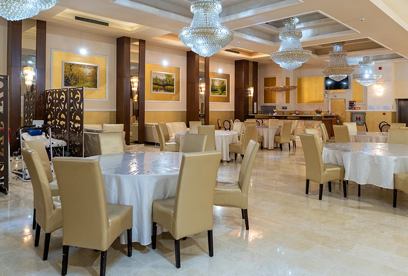 spatiu-socializare-azil-batrani